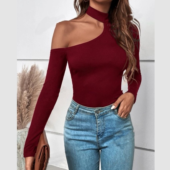 Luxe cutout fitted top - Picture 7 of 9